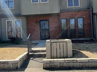 4037 Graham Oaks Ct #30, Memphis, TN 38122