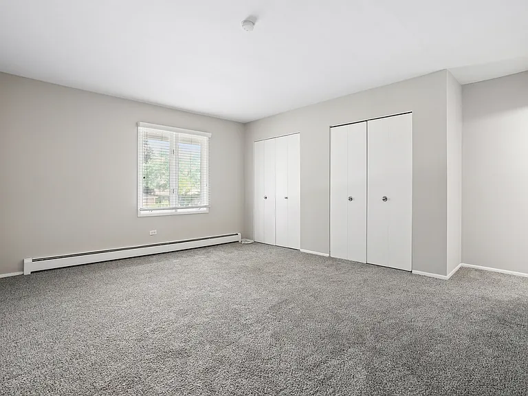 The Clarendon Apartment Homes — Photo 10