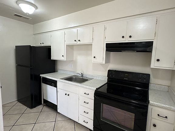 4th image of 310 N Orange Ave APT 16