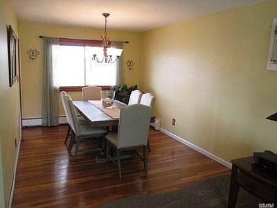 5th image of 161 N Lewis Ave APT 1