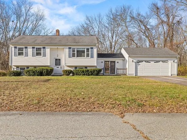 25 Quequechan Rd, Taunton, MA 02780