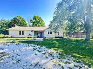 1500 Cobden School Rd, Cobden, IL 62920