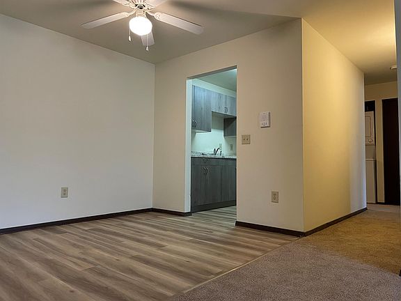 Dining Room, Ceiling Fan