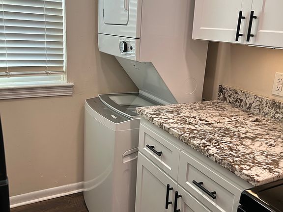 3rd image of 2530 E North St Unit 8-A