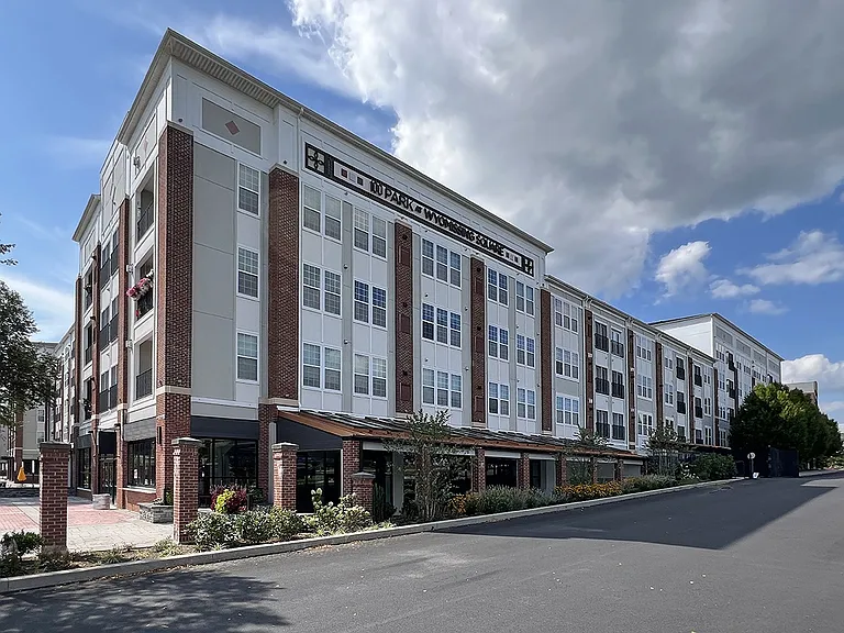 100 Park at Wyomissing Square — Photo 12
