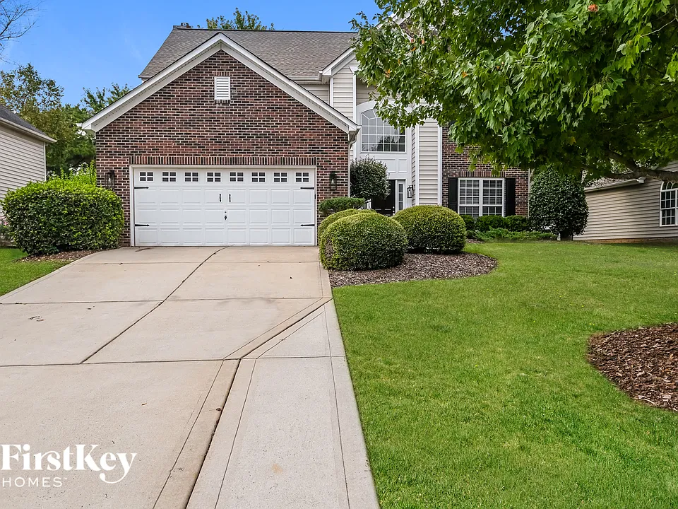 15907 Lavenham Rd