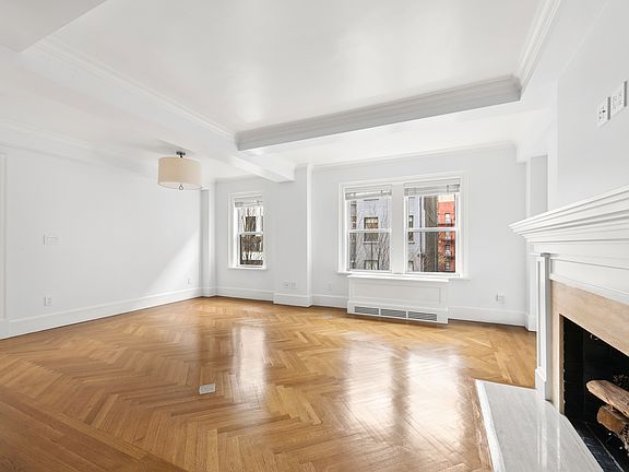 3rd image of 167 E 82nd St APT 5C