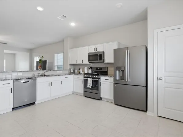 1523 Barras St, Alvin, TX 77511