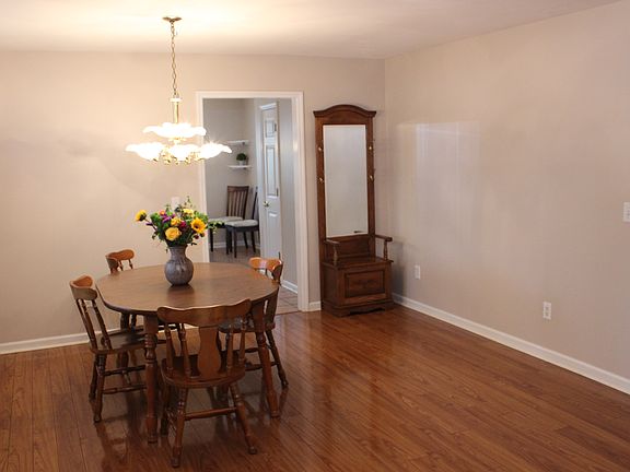 Plenty of room to entertain