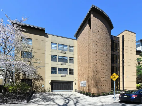 5711 Jefferson Street image 1 of 31