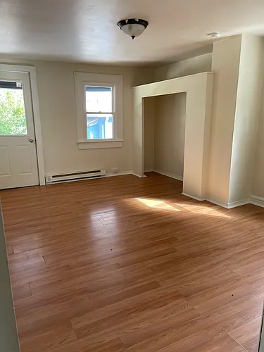 206 Crown Ave #1 Photo 1