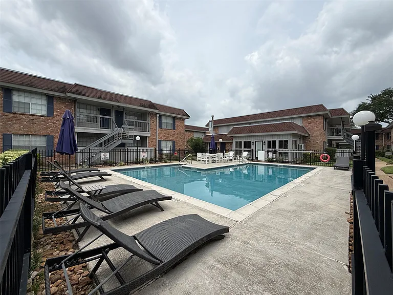 2250 Bering Dr #39 — Photo 23