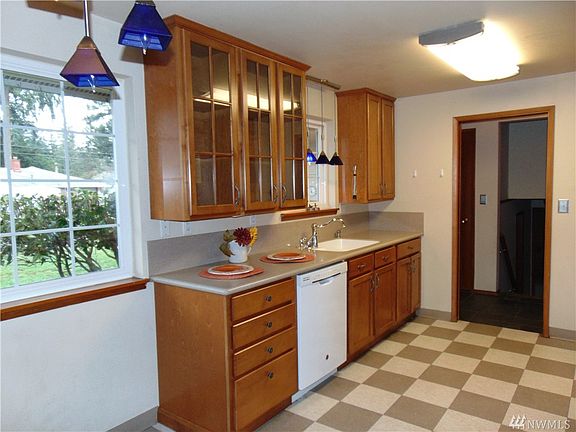 5th image of 15015 16th Avenue Ct S
