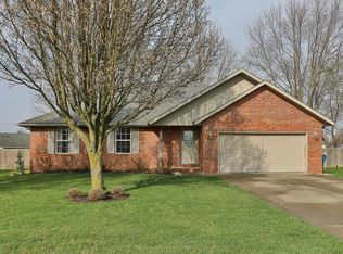 509 S Birchwood Street, Strafford, MO 65757
