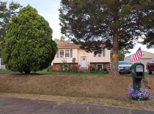 2004 Rock Creek Rd, Fredericksburg, VA 22407