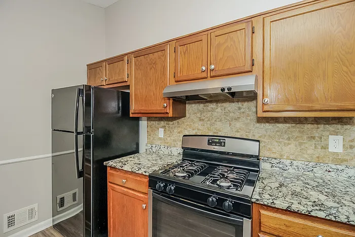 7660 Mountain Creek Way — Photo 12