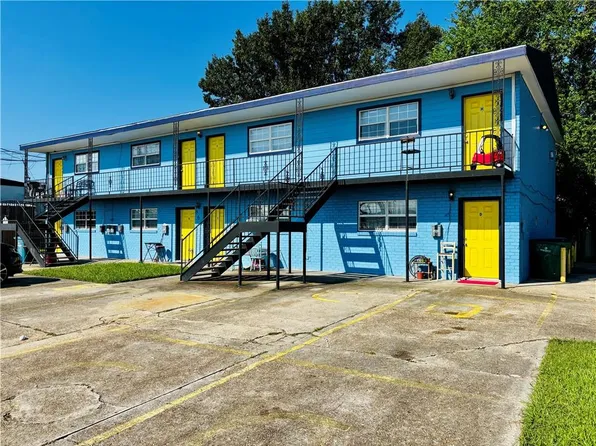 864 Carmadelle St, Marrero, LA 70072