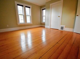 86 Floral St #2, Newton, MA 02461
