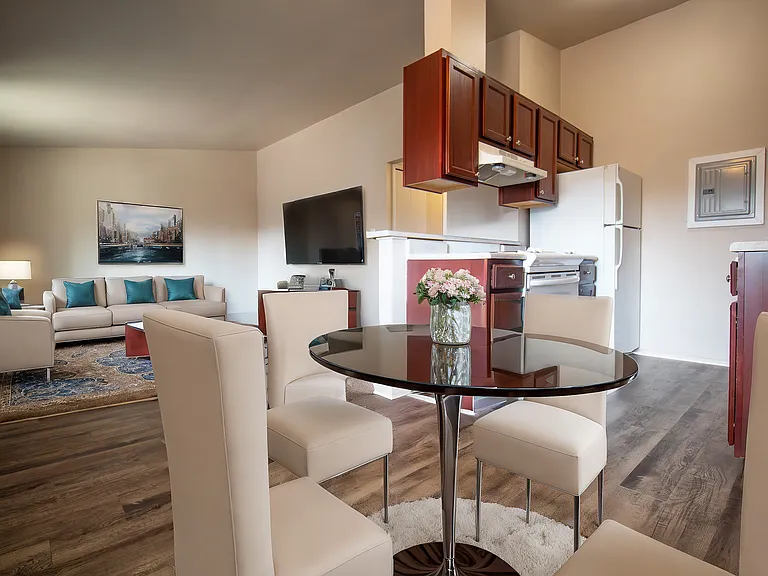 Wildwood Apartments — Photo 7
