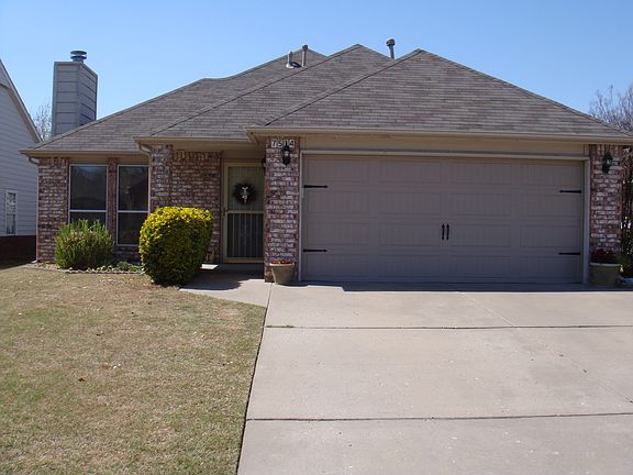 View of the front of the house