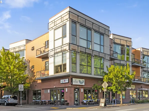 838 SE 38th Ave Unit 310, Portland, OR 97214