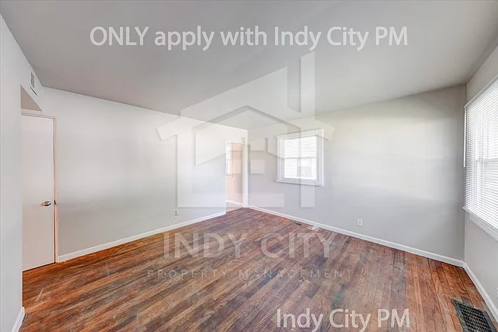 16 S Galeston Ave — Photo 4