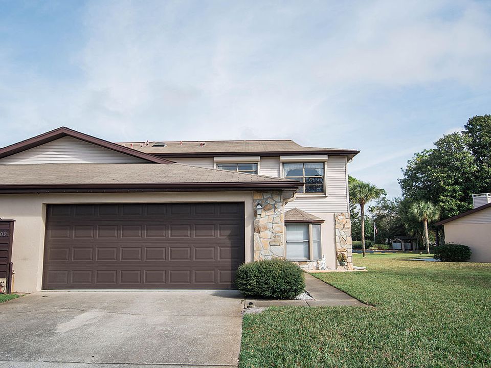 1st image of 109 Deer Lake Cir