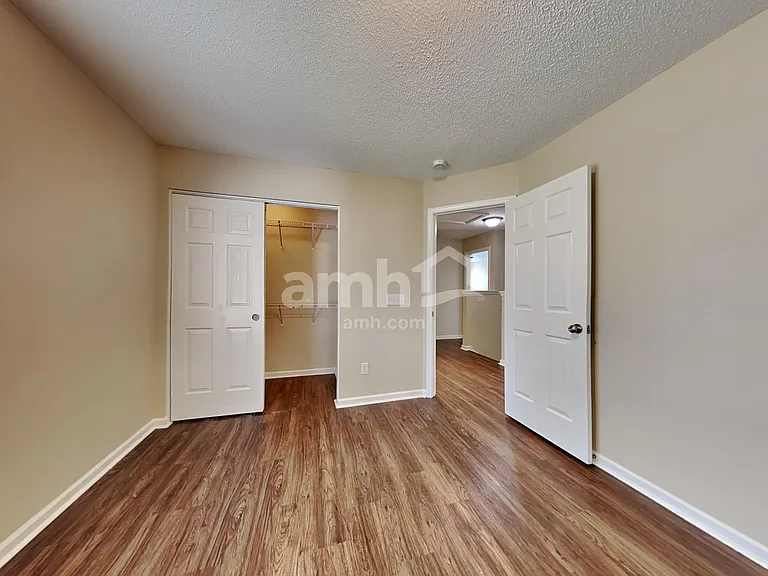 418 Dovetail Cir — Photo 18