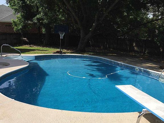 2nd image of 3970 Leesway Cir