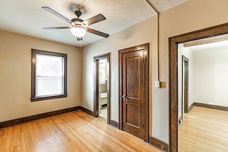 4th image of 2464 Harney St APT 22