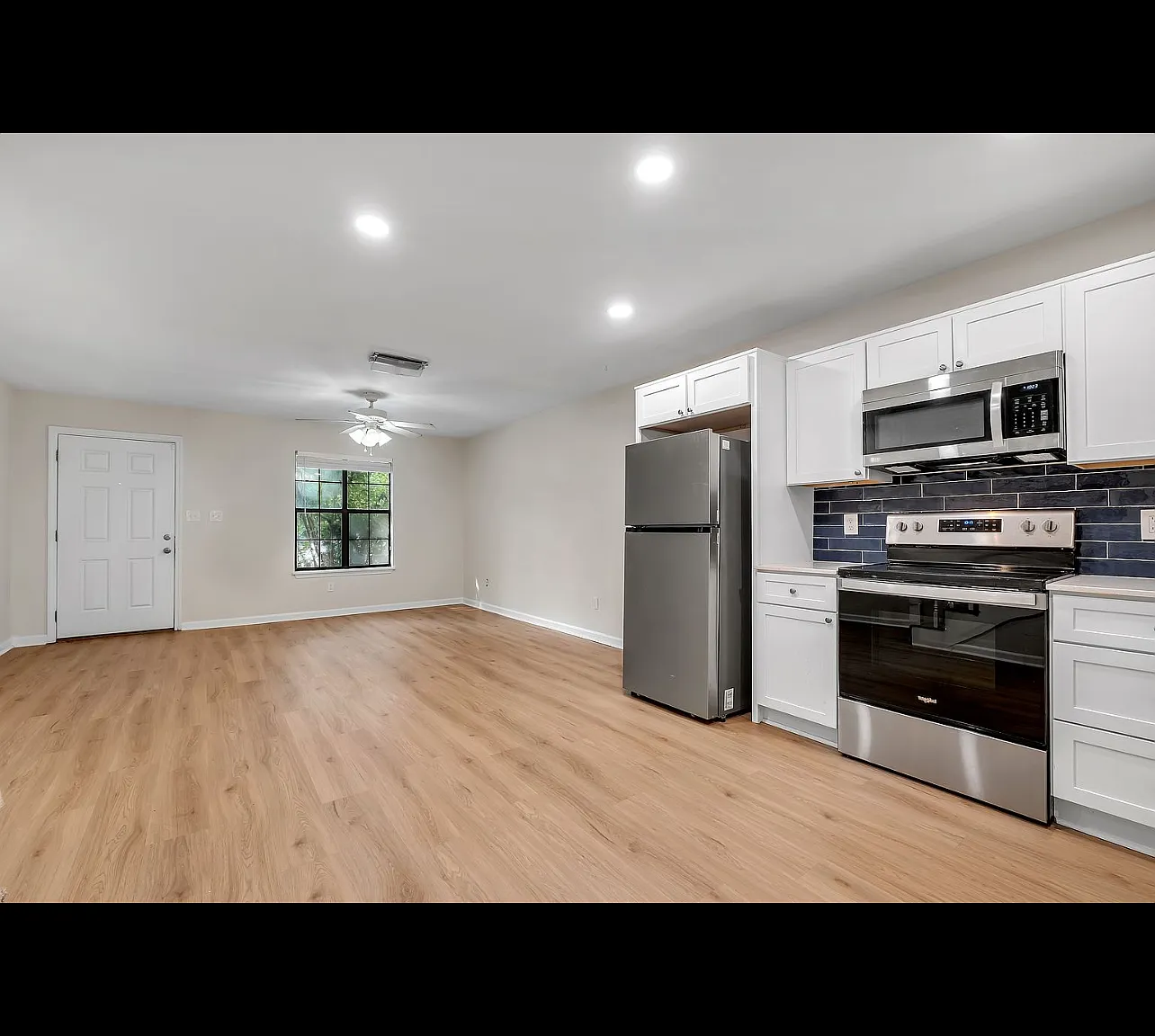 2 bed, 1067 sqft, $1,450 — Photo 4