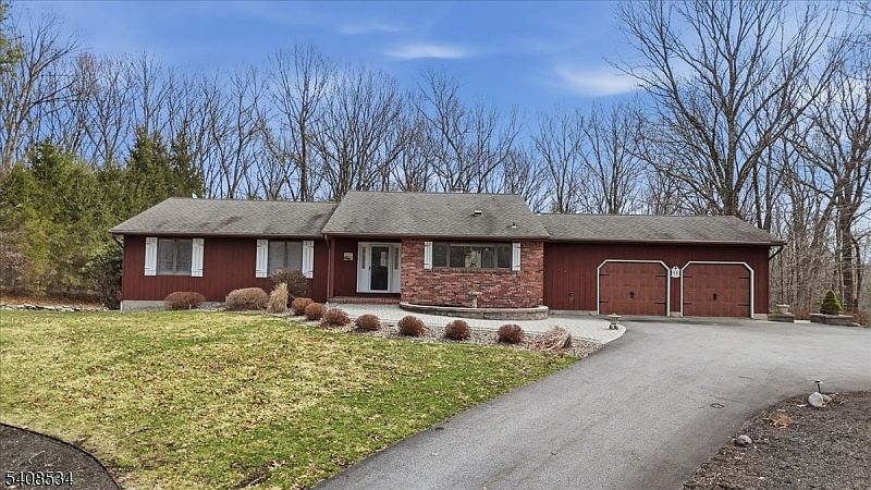 1st image of 15 Copeley Rd