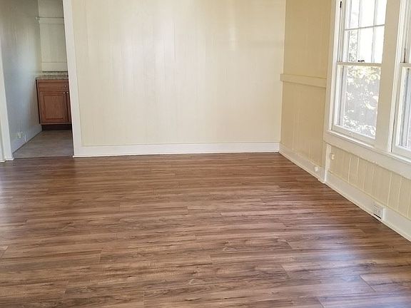 5th image of 1920 Vineyard St #A