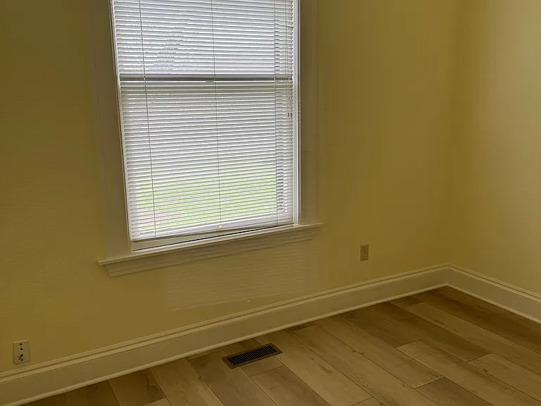 9151 Campbell Rd — Photo 16