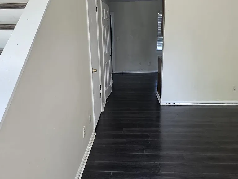 198 Washington St — Photo 12
