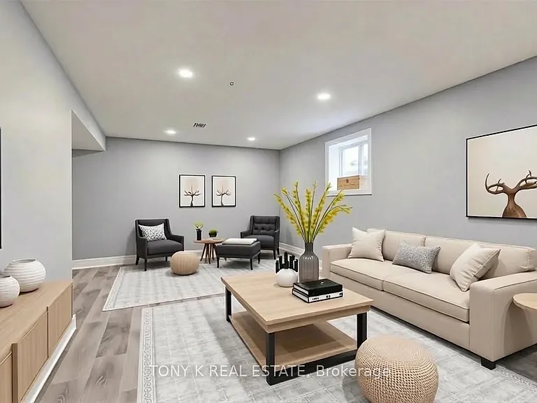 654 Grierson St — Photo 6