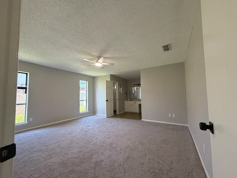 1618 Cheyenne St — Photo 17