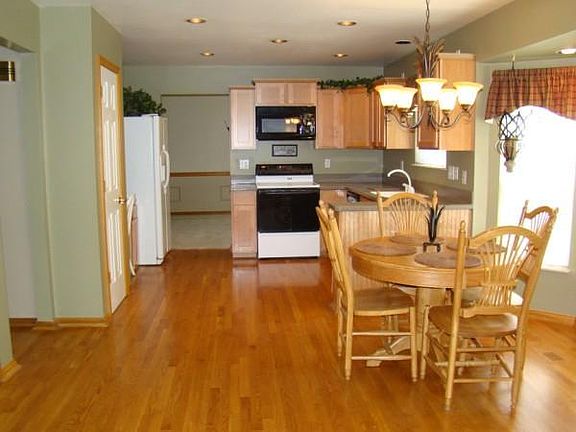 2nd image of 3643 Walnut Park Dr