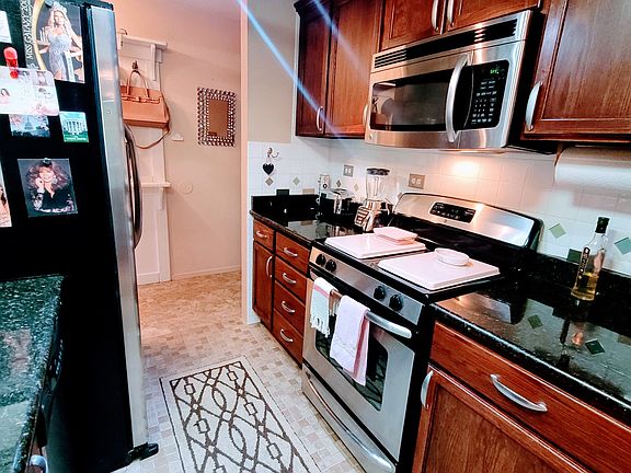 3rd image of 1931 Prairie Sq APT 326