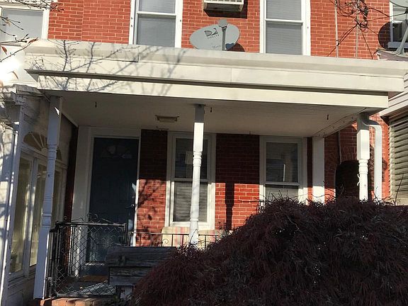 2nd image of 1619 Howland St