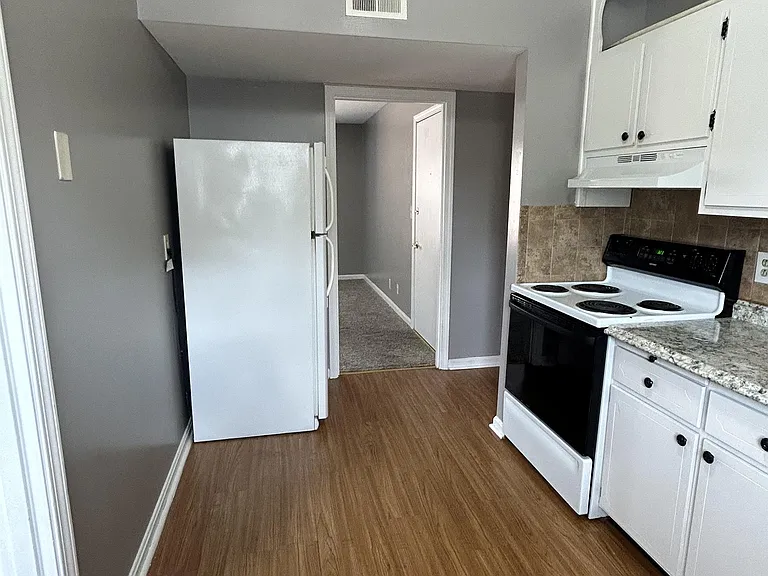 336 Idlewylde Dr #3 — Photo 8