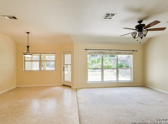 4th image of 2029 Bentwood Dr