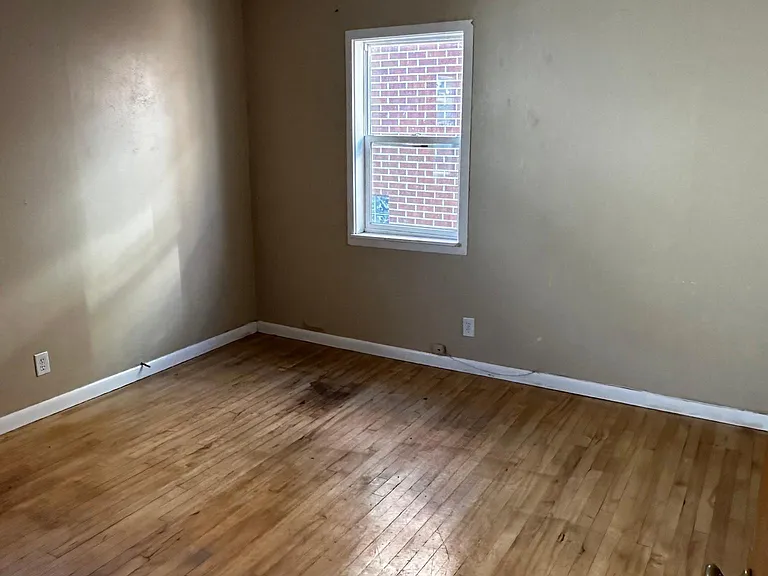 1252 Pine St — Photo 5