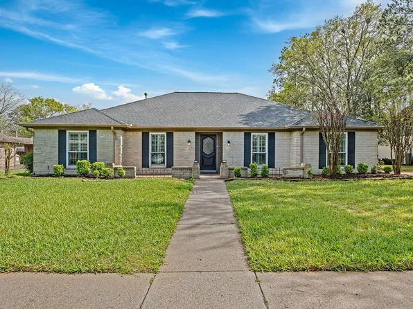 16517 De Lozier St, Jersey Village, TX 77040