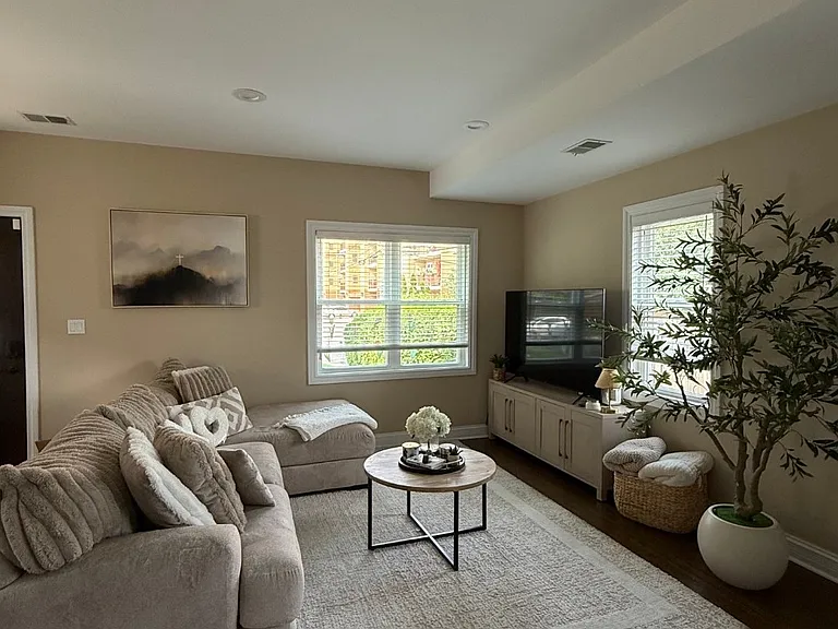 7211 W Leland Ave — Photo 11