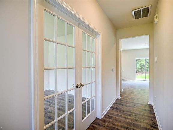 4th image of 4731 Reedy Creek Farm Cir