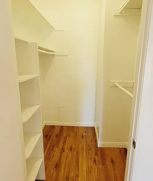 1031 N Crescent Heights Blvd — Photo 37