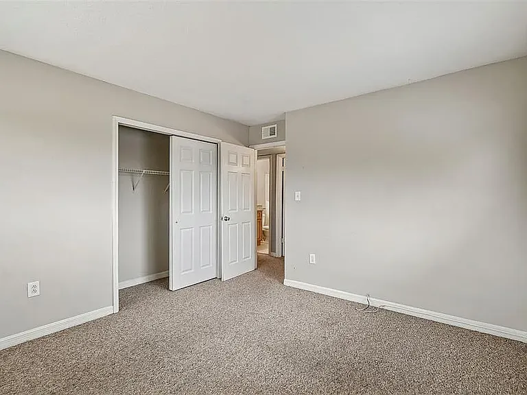 1695 Lee Road E215 — Photo 14