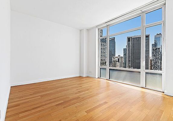 5th image of 325 5th Ave APT 30A