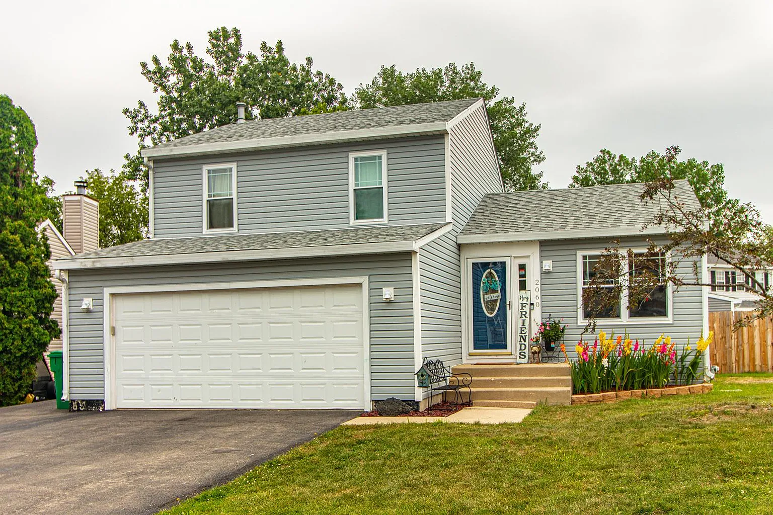 2060 Evergreen Ln photo 1